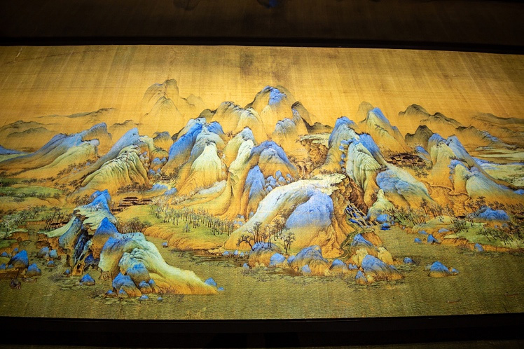 La obra de danza "Sólo azul y verde" narra la historia de la creación de Wang Ximeng, quien pintó su famosa obra "Mil millas de ríos y montañas" a la temprana edad de 18 años. /VCG